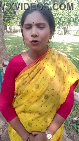 Desi hot sexy Bhabi in a beautiful and amazing story porn video
